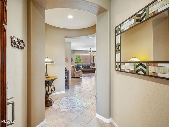 3rd image of 714 N Sienna Plateau Ln