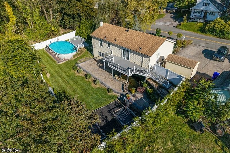 1st image of 461 Rutherford Ave