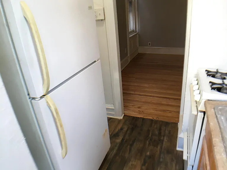 403 S 40th St #2R — Photo 5