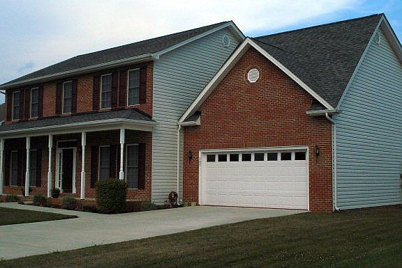 2nd image of 105 Rachel Dr
