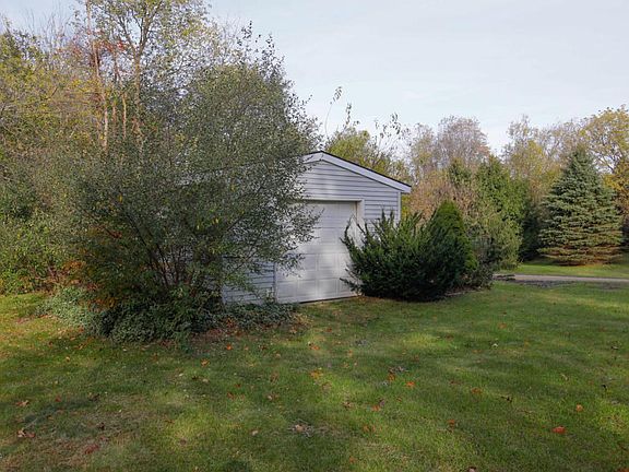 24641 Beacon Hill Terrace-104