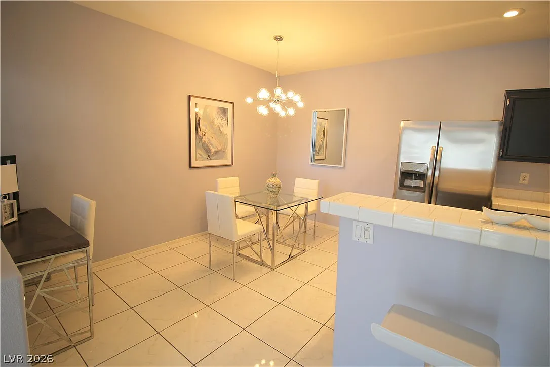 1 bed, 1.0 bath, 777 sqft, $1,350 — Photo 4