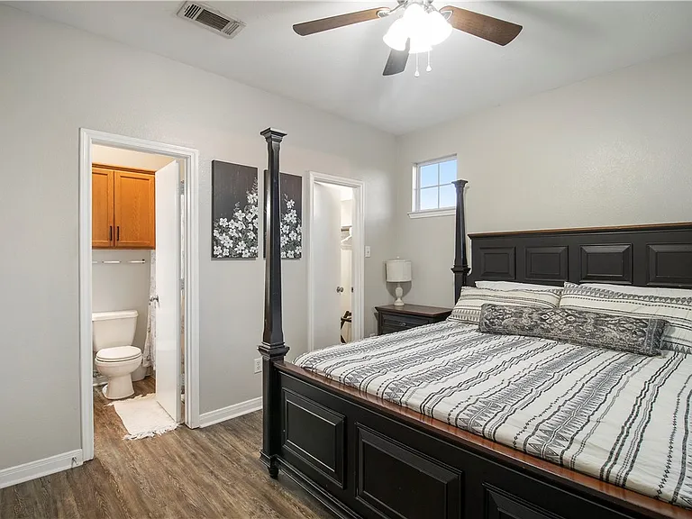 2903 McLaren Dr — Photo 23