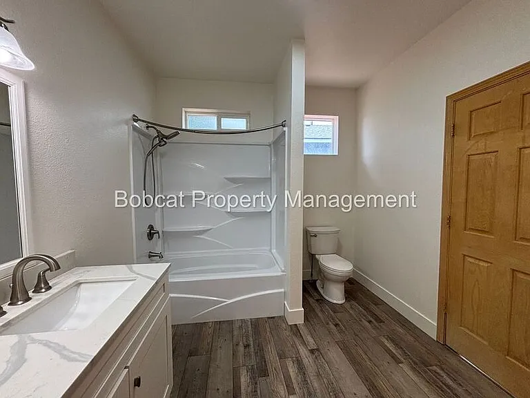 1300 Bridle Way — Photo 35