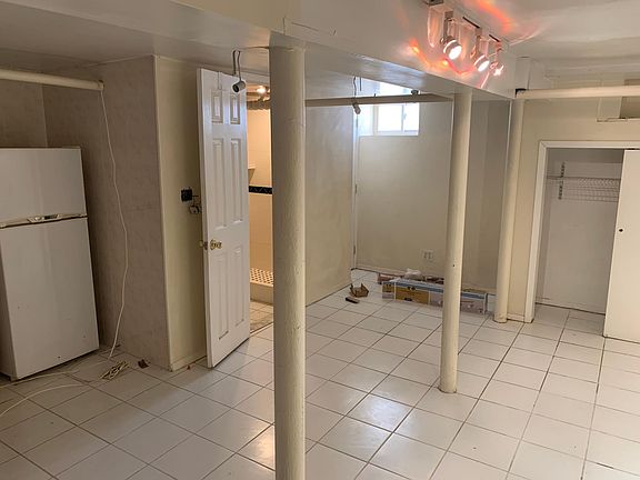 5th image of 183 Brookside Ave #B