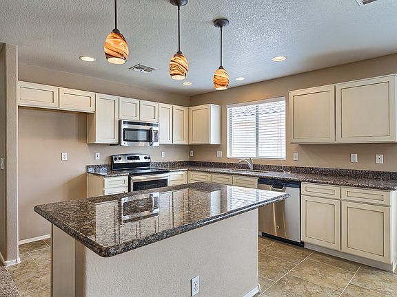 5th image of 10533 W Louise Dr