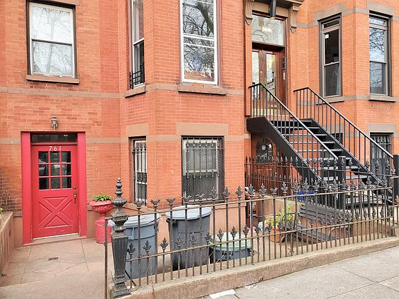 3rd image of 761 Union St Unit Garden