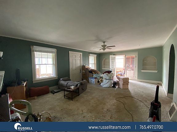 4th image of 1582 N Dewey St