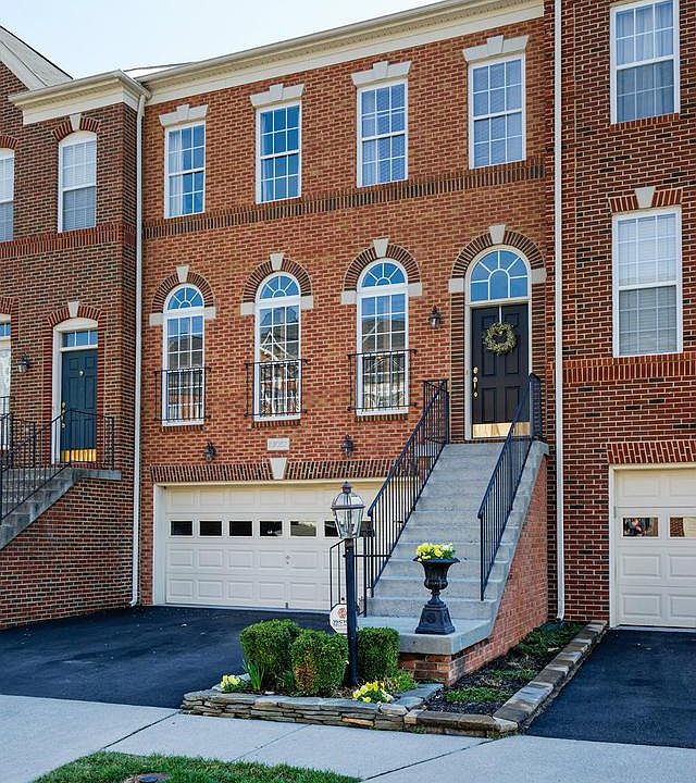 1st image of 22062 Avonworth Sq