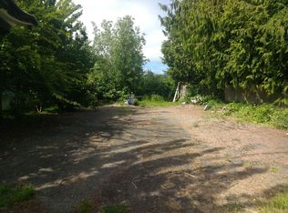 37 Lowell St, Orick, CA 95555