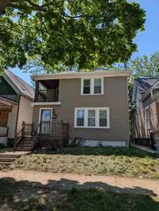 3035 N 10th STREET, Milwaukee, WI, 53206