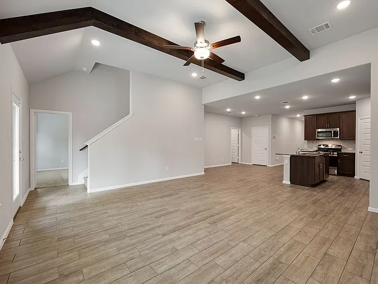 716 Big Bend Pkwy — Photo 3