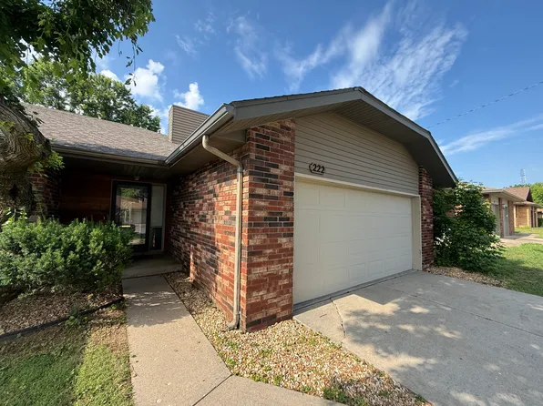 222 E Edgewood St, Springfield, MO 65807