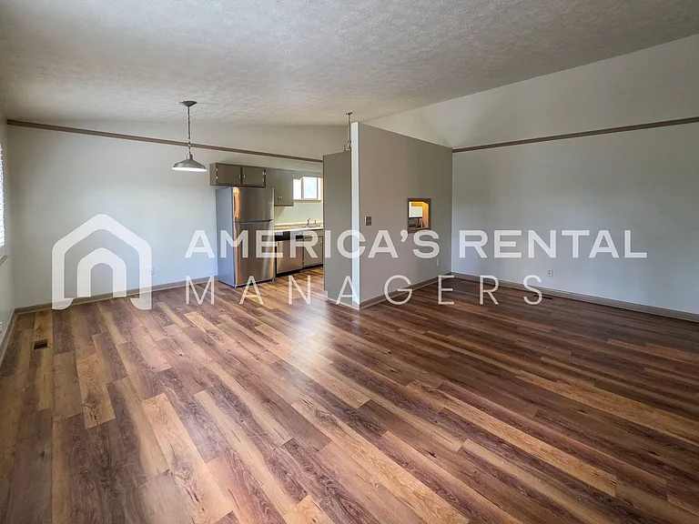 3100 Apple Valley Ln — Photo 9