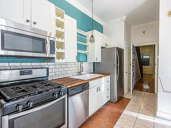 1 bed, 1100 sqft, $1,500 — Photo 2
