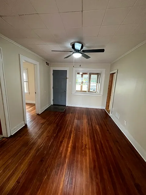 3 bed, 800 sqft, $1,300 — Photo 4