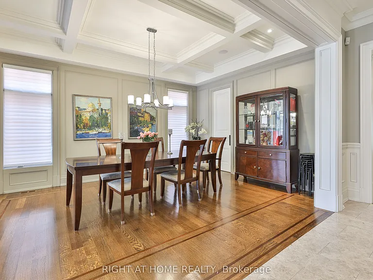 154 Munro Blvd — Photo 8