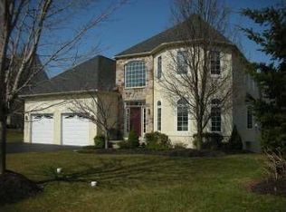 14 Lenape Dr, New Hope, PA 18938