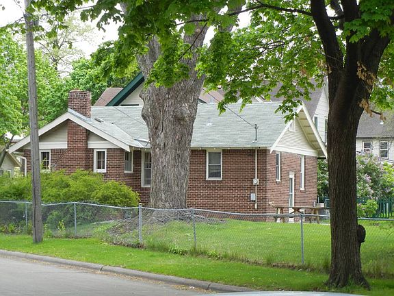 4th image of 2230 Cole Ave SE
