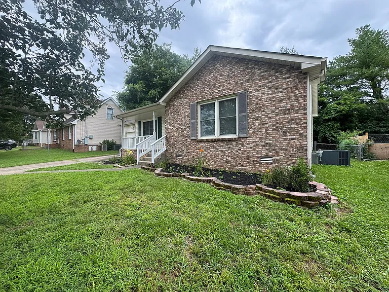 292 Audrea Ln — Photo 3