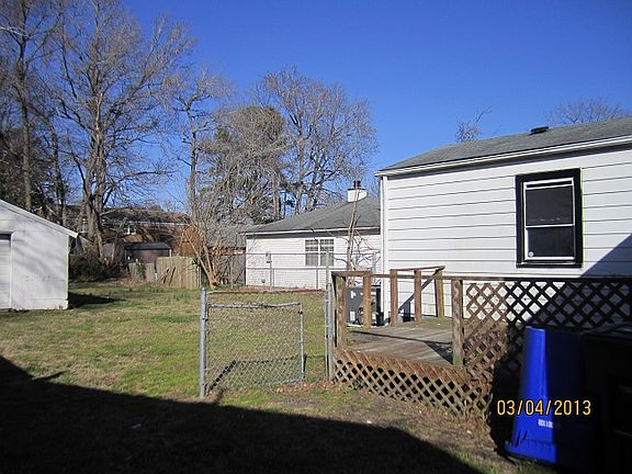 3rd image of 364 El Paso Ave