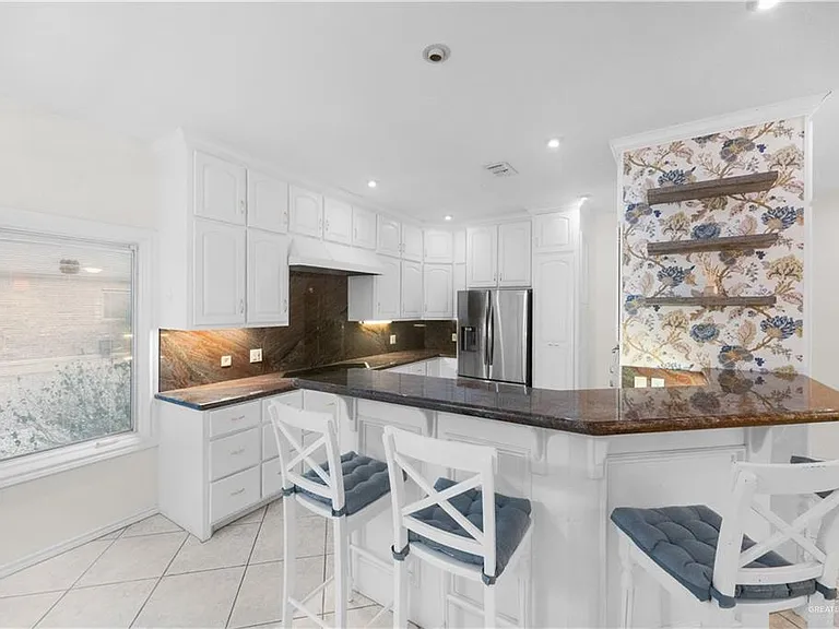 3321 E Clubhouse Dr — Photo 12