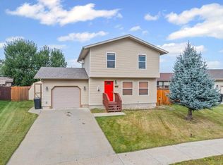 1911 Sugar Creek Pl, Spearfish, SD 57783