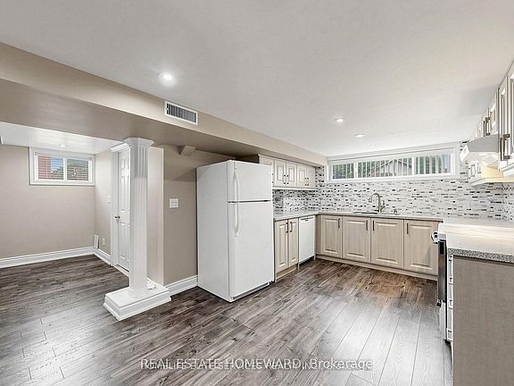 4th image of 48 Frey Cres