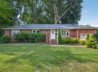 34 Roberta Dr, Hampton, VA 23666