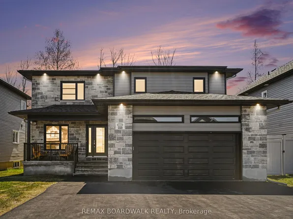 160 Hybrid St, Russell, ON K0A 1W0