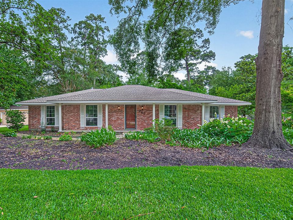 1st image of 247 Castlewood Dr