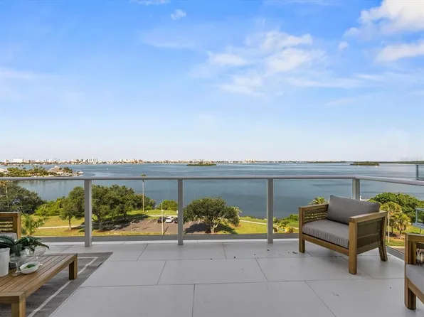 1020 Sunset Point Rd, Clearwater, FL