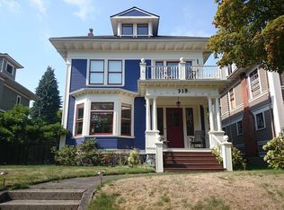 915 16th Ave E, Seattle, WA 98112