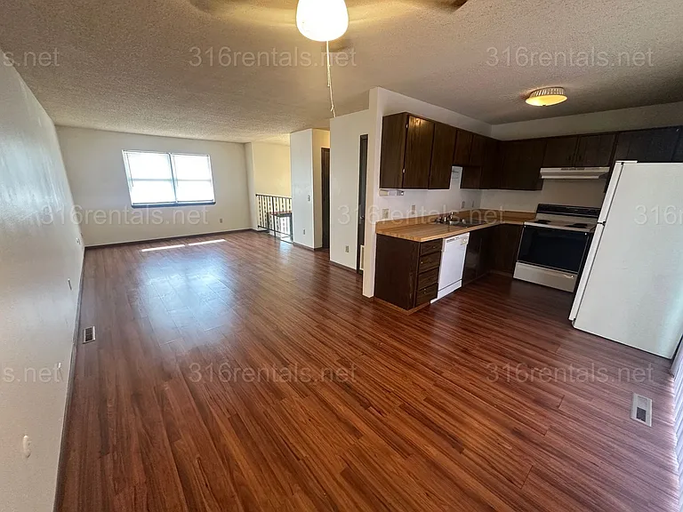 333 E Marion Ct — Photo 14