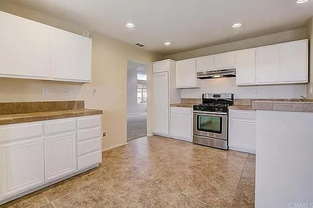 26245 Perrier Dr — Photo 5