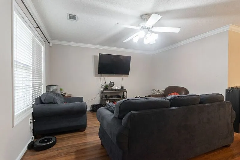 Building Photo - 1325 Cedar Shoals Dr #700