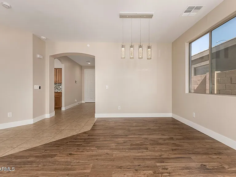 10625 E Knowles Ave — Photo 6