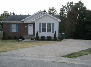 6602 Queens Falls Ct, Louisville, KY 40229