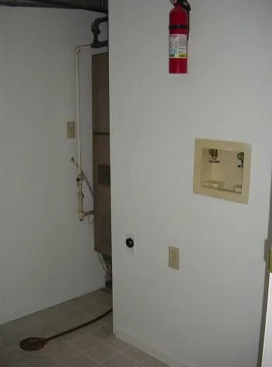 Laundry hook-up