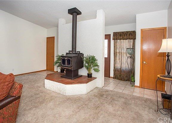 2nd image of 16544 Teton St