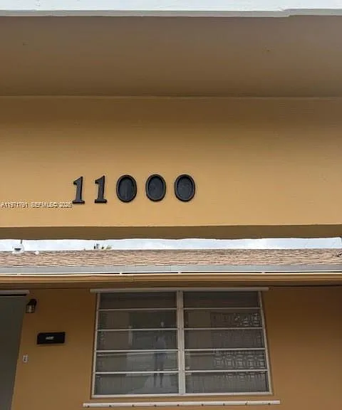 11000 SW 176th St — Photo 2