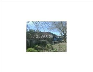 2nd image of 3136 Theresa Ave