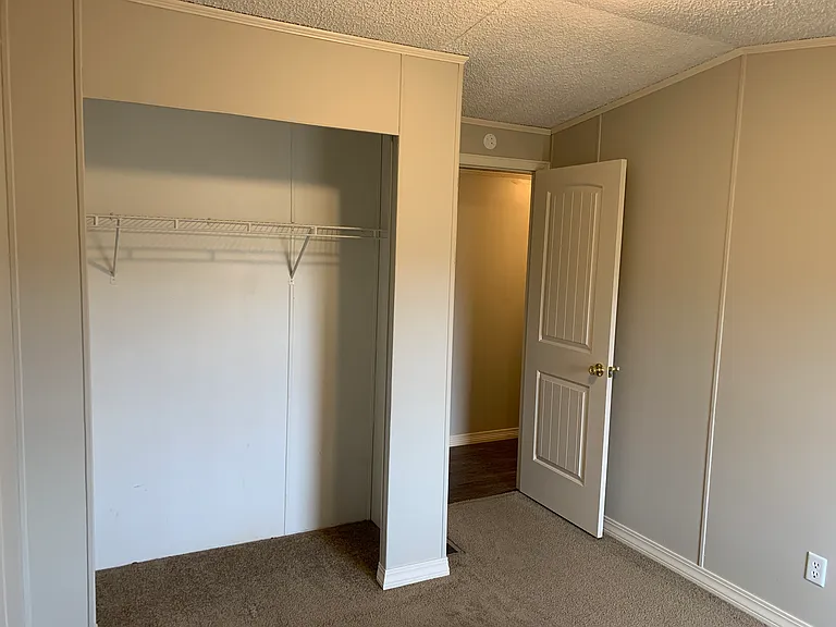 3115 S Meridian Rd — Photo 34