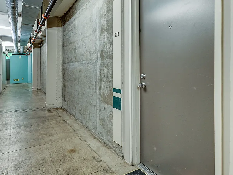 746 S Los Angeles St #703 — Photo 36