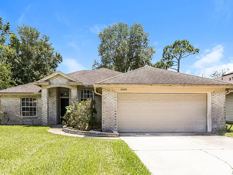 12640 Ashmore Green Dr S — Photo 1