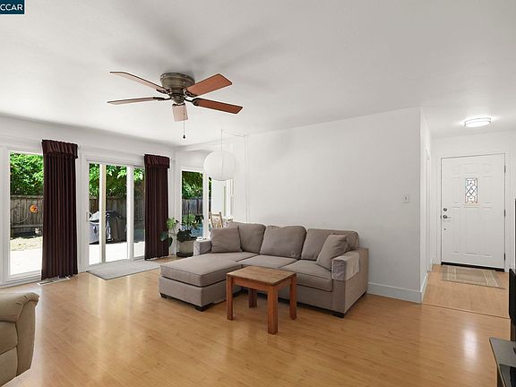 4th image of 4050 Sacramento St