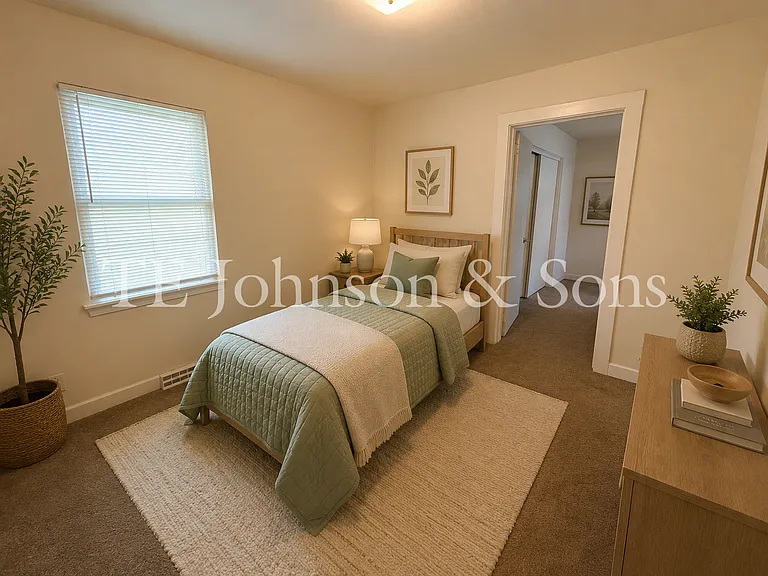 3616 Harvard Rd — Photo 18