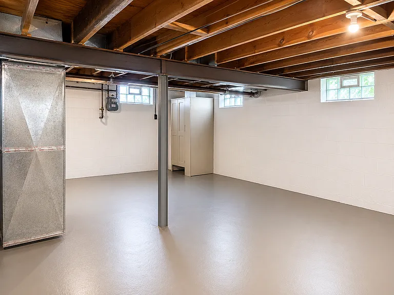1200 Linwood Ave #1200 — Photo 13