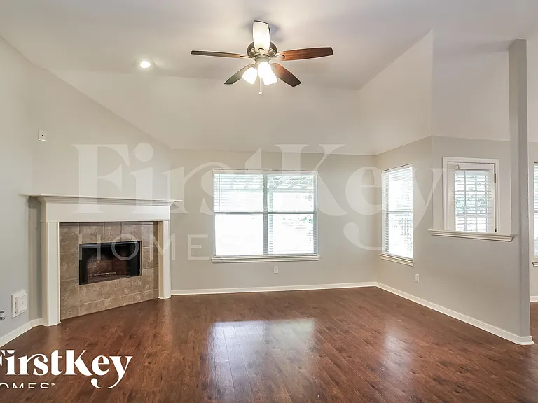 21538 Forest Colony Dr — Photo 3