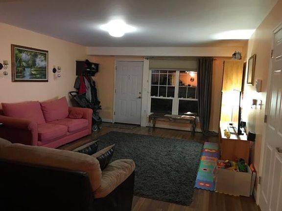 3rd image of 1505 N Van Dorn St #B